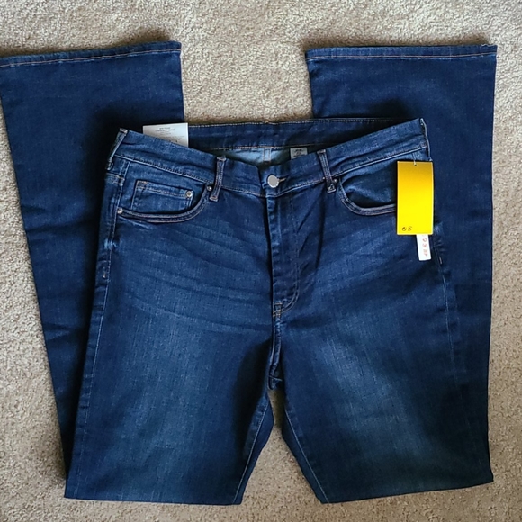 H&M High-Waist Mini Flare Blue Jean - Picture 3 of 8